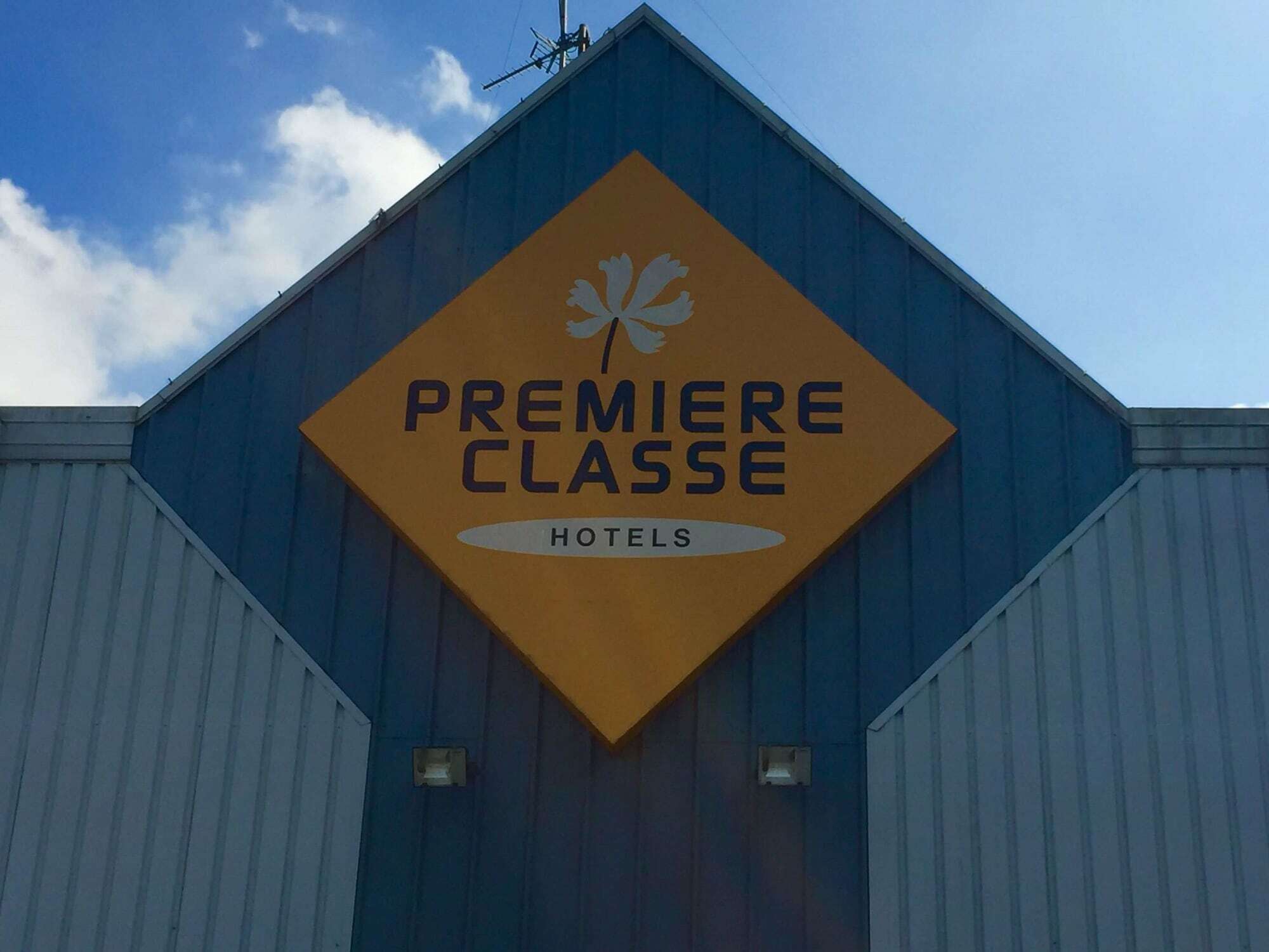 Premiere Classe Valenciennes Sud - Rouvignies Prouvy Екстер'єр фото